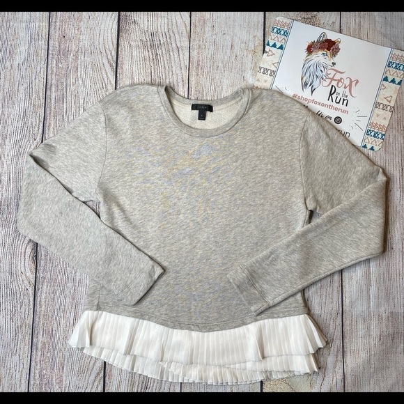 𝅺J. Crew Ruffle-Hem Sweatshirt Size Small - Picture 3 of 10